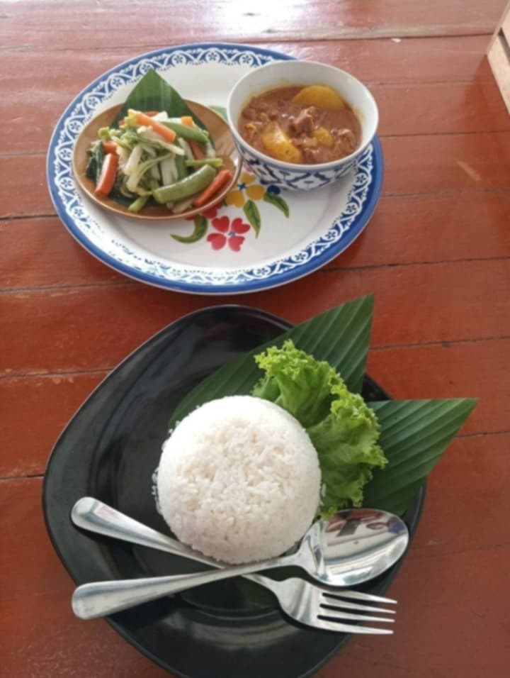 ข้าวราด 1 อย่าง